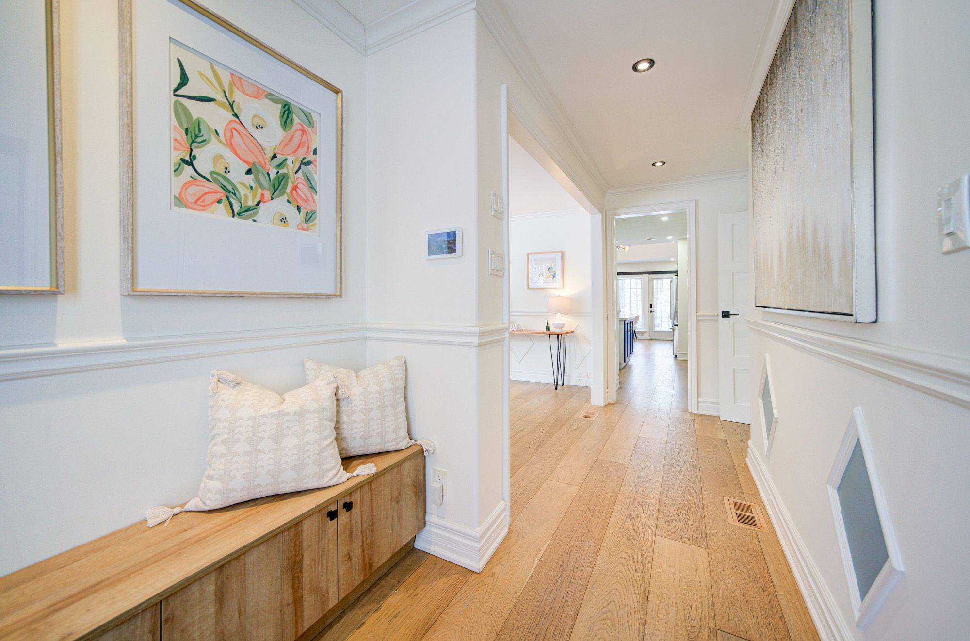 Oakville, ON L6K 3N6,409 River Side DR