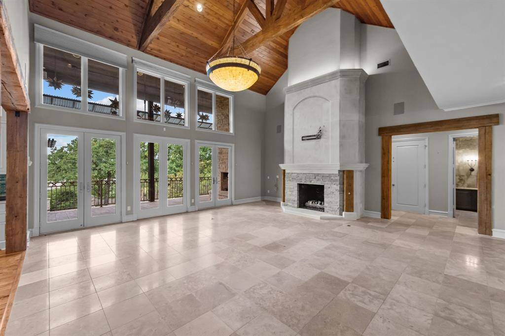 Arlington, TX 76016,2316 Starlight Court