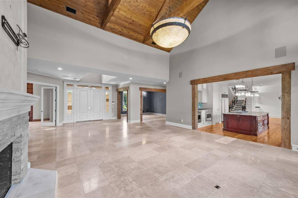 Arlington, TX 76016,2316 Starlight Court