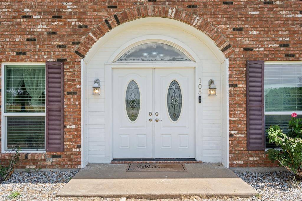 Weatherford, TX 76087,105 Country Green Court