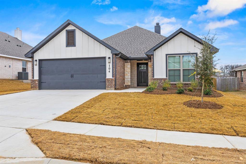 Valley View, TX 76272,104 Maverick Trail
