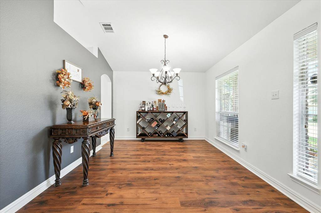 Denton, TX 76208,6013 Photinia Avenue