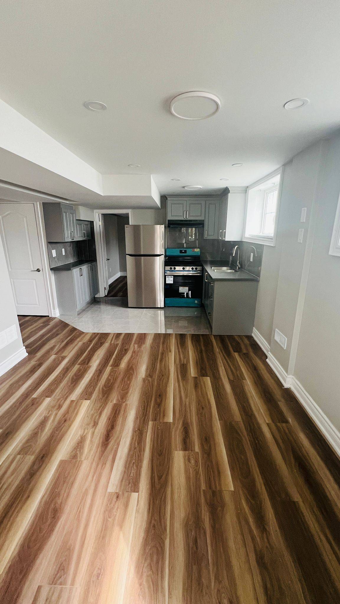 Oshawa, ON L1K 0M9,1808 Castlepoint DR #Basement