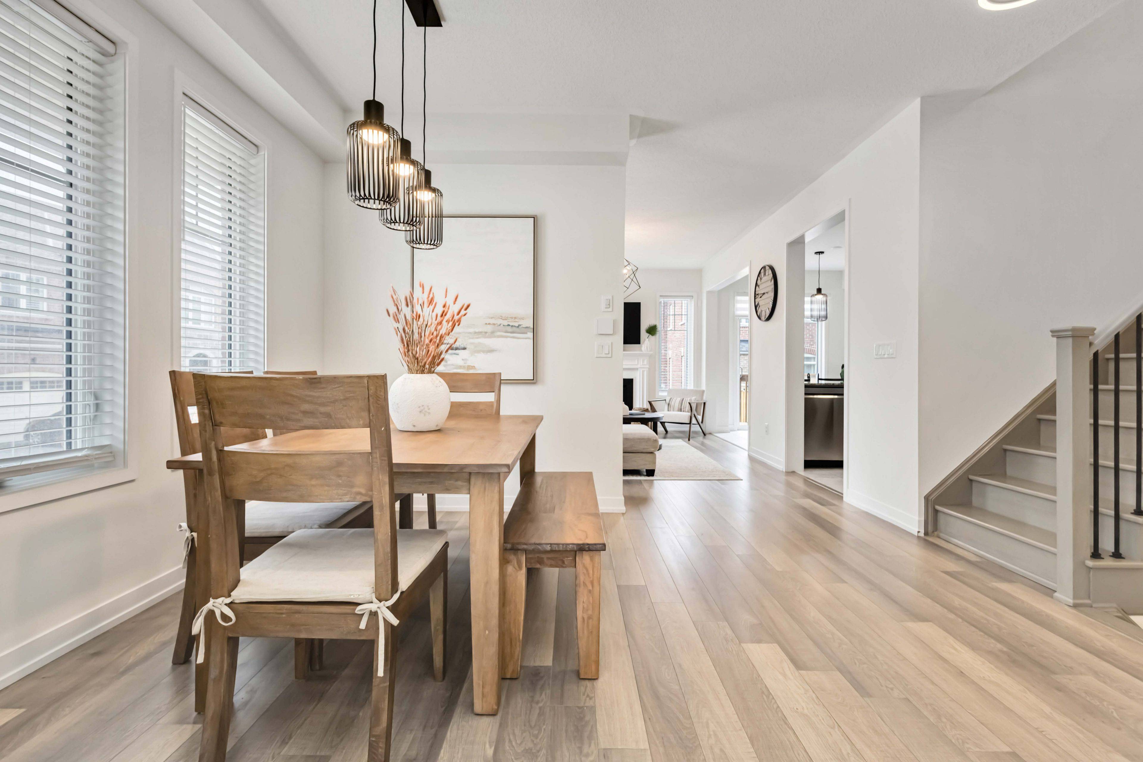 Newmarket, ON L3Y 0E1,81 Dundonald TRL