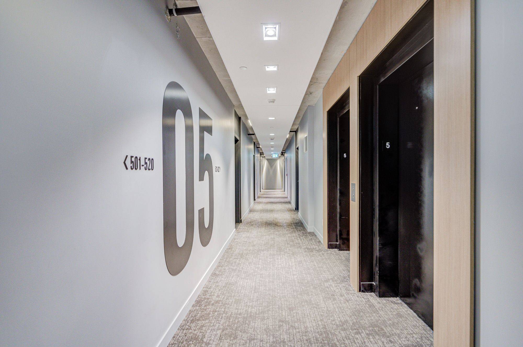 Toronto W07, ON M8Z 0G3,7 Smith CRES #518