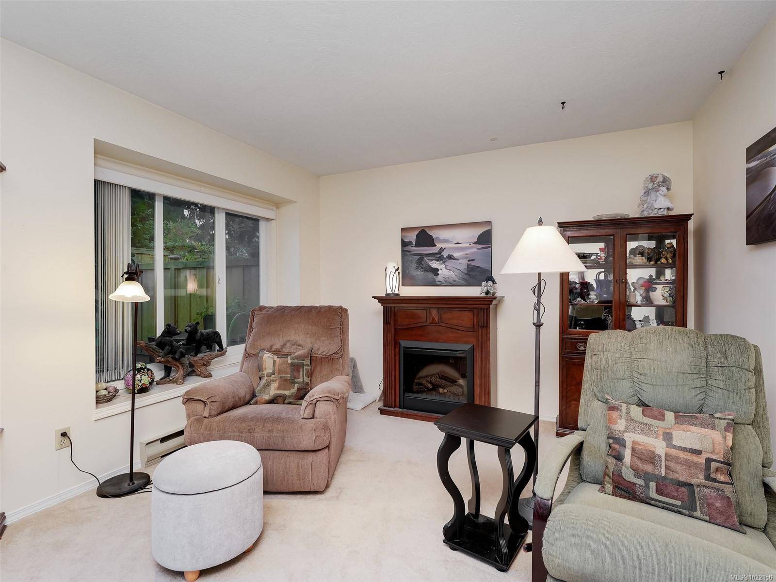 Colwood, BC V9B 2B2,515 Mount View Ave #23