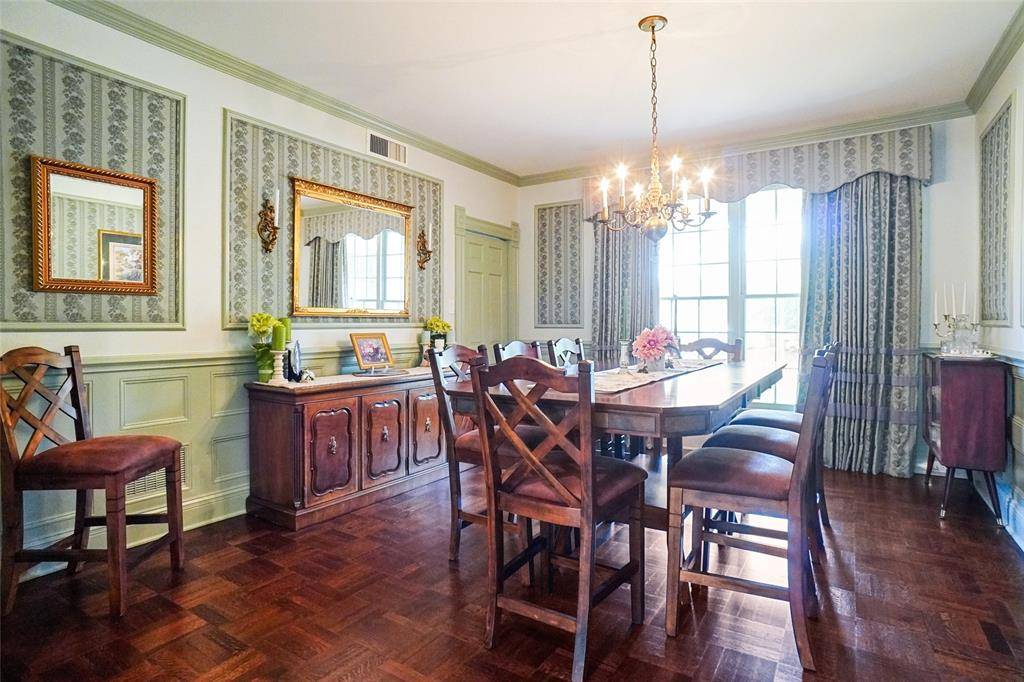 Denton, TX 76209,2015 Williamsburg Row