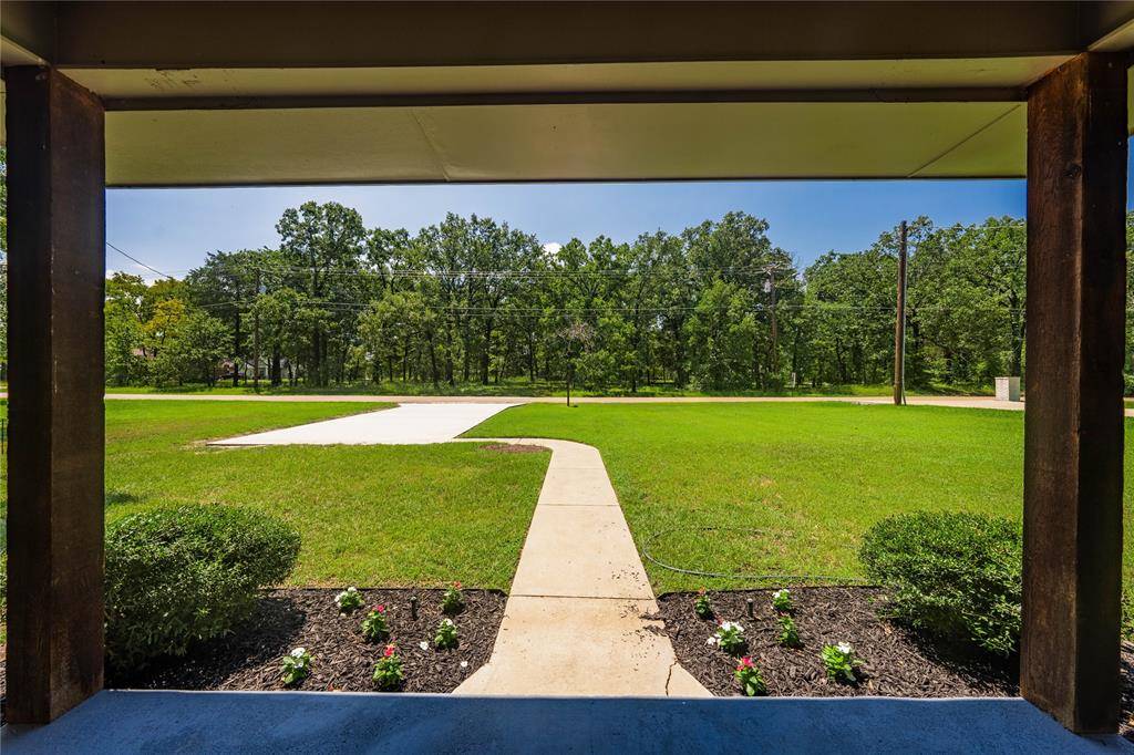 Enchanted Oaks, TX 75156,205 CEDARWOOD Drive