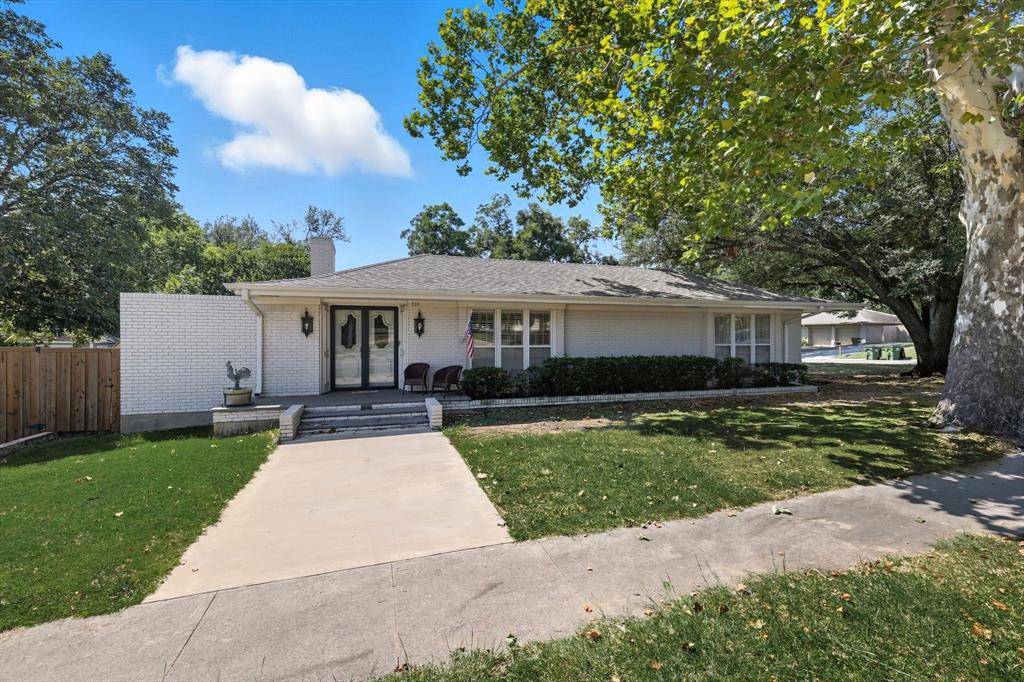 Whitesboro, TX 76273,300 E Main Street