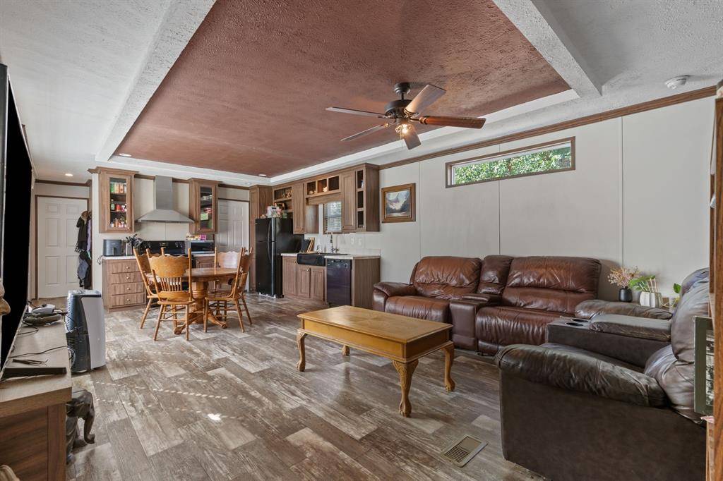 Willis, TX 77378,15213 HEAVENLY ACRES Drive