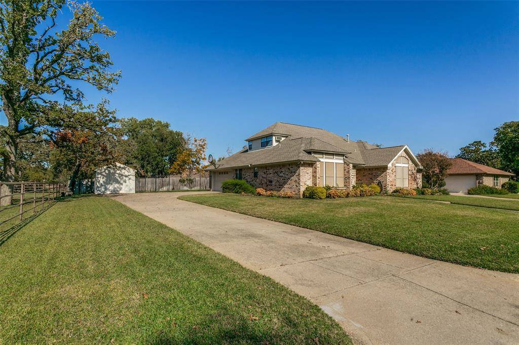 North Richland Hills, TX 76182,7301 Londonderry Drive