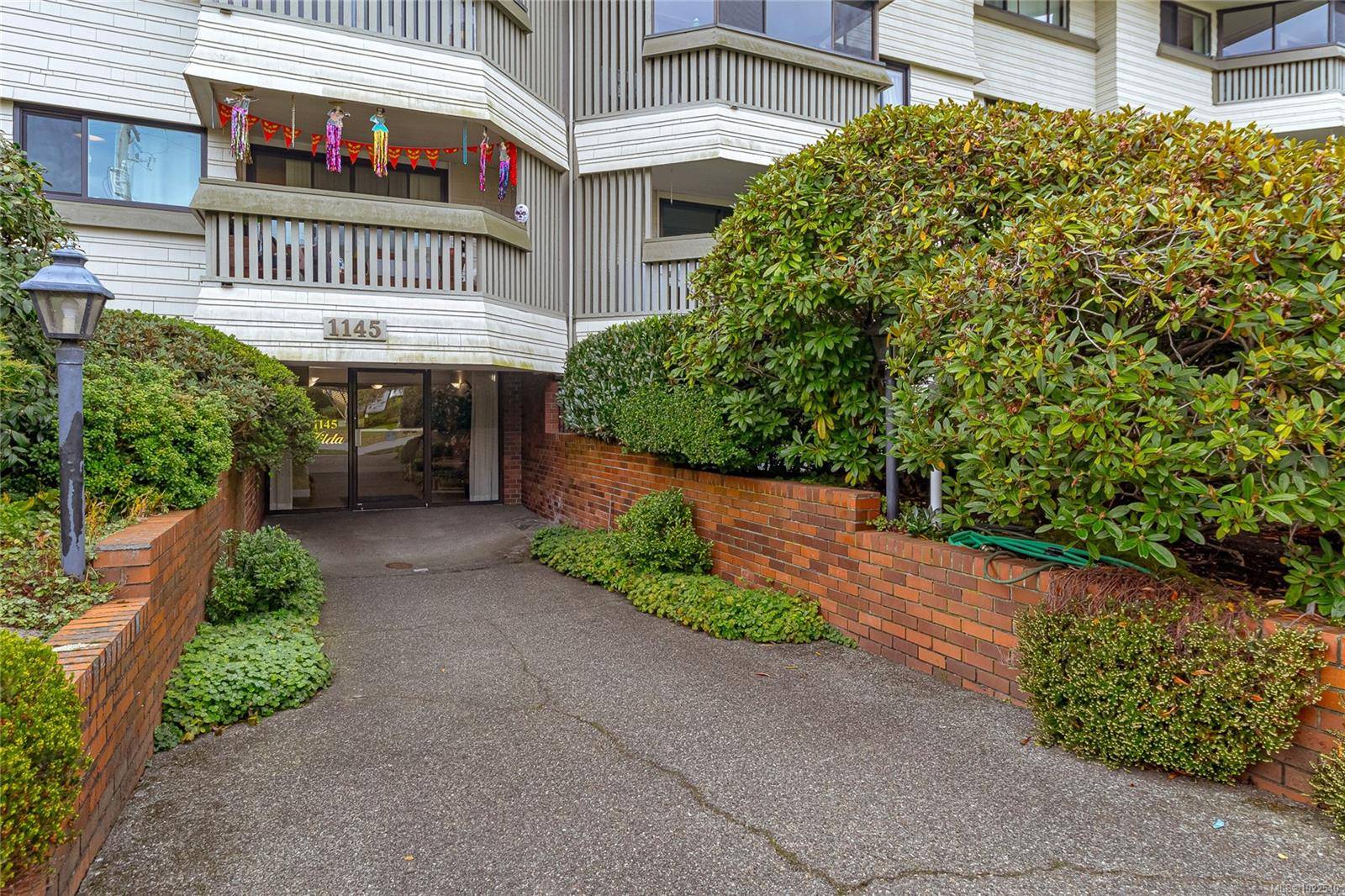 Victoria, BC V8V 2Z5,1145 Hilda St #405