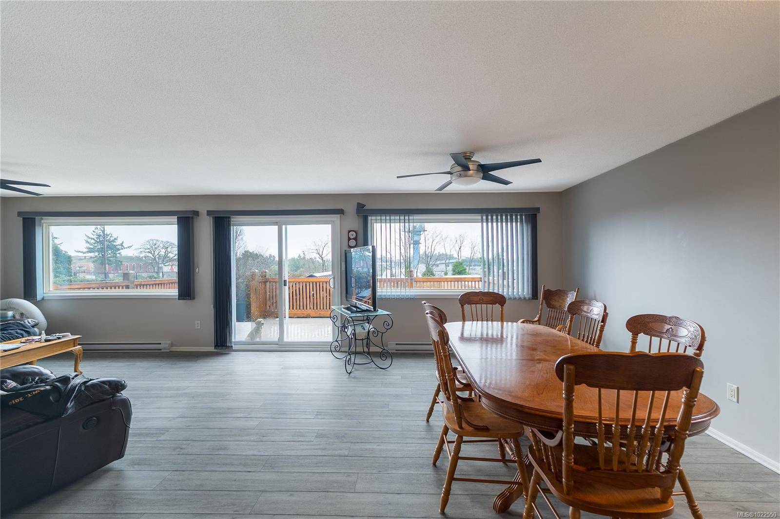 Esquimalt, BC V9A 2P1,847 Admirals Rd