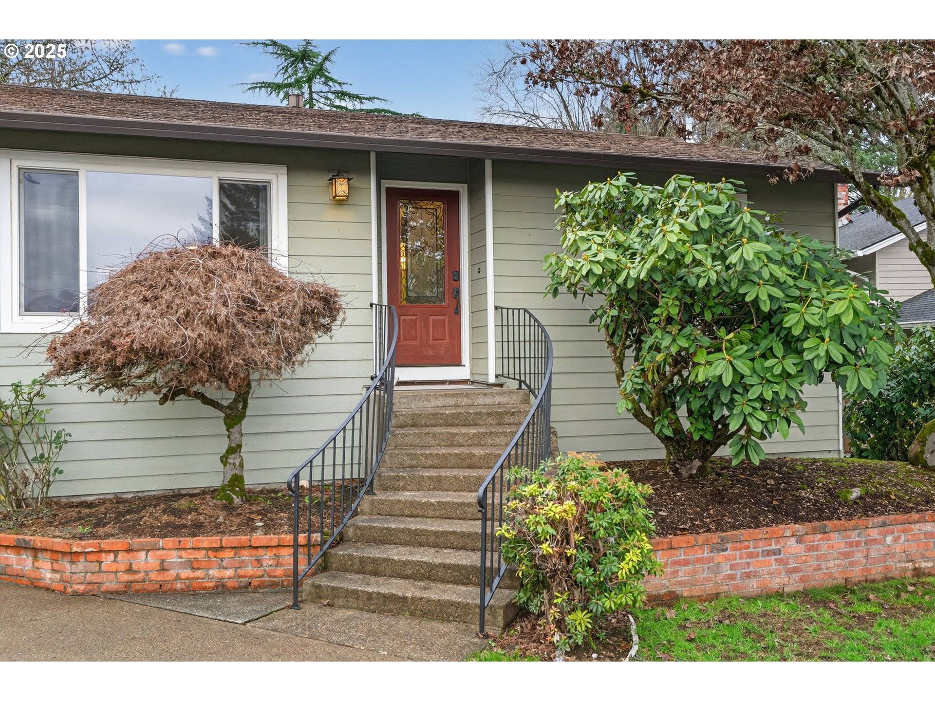 Hillsboro, OR 97124,1944 NE BROGDEN CT