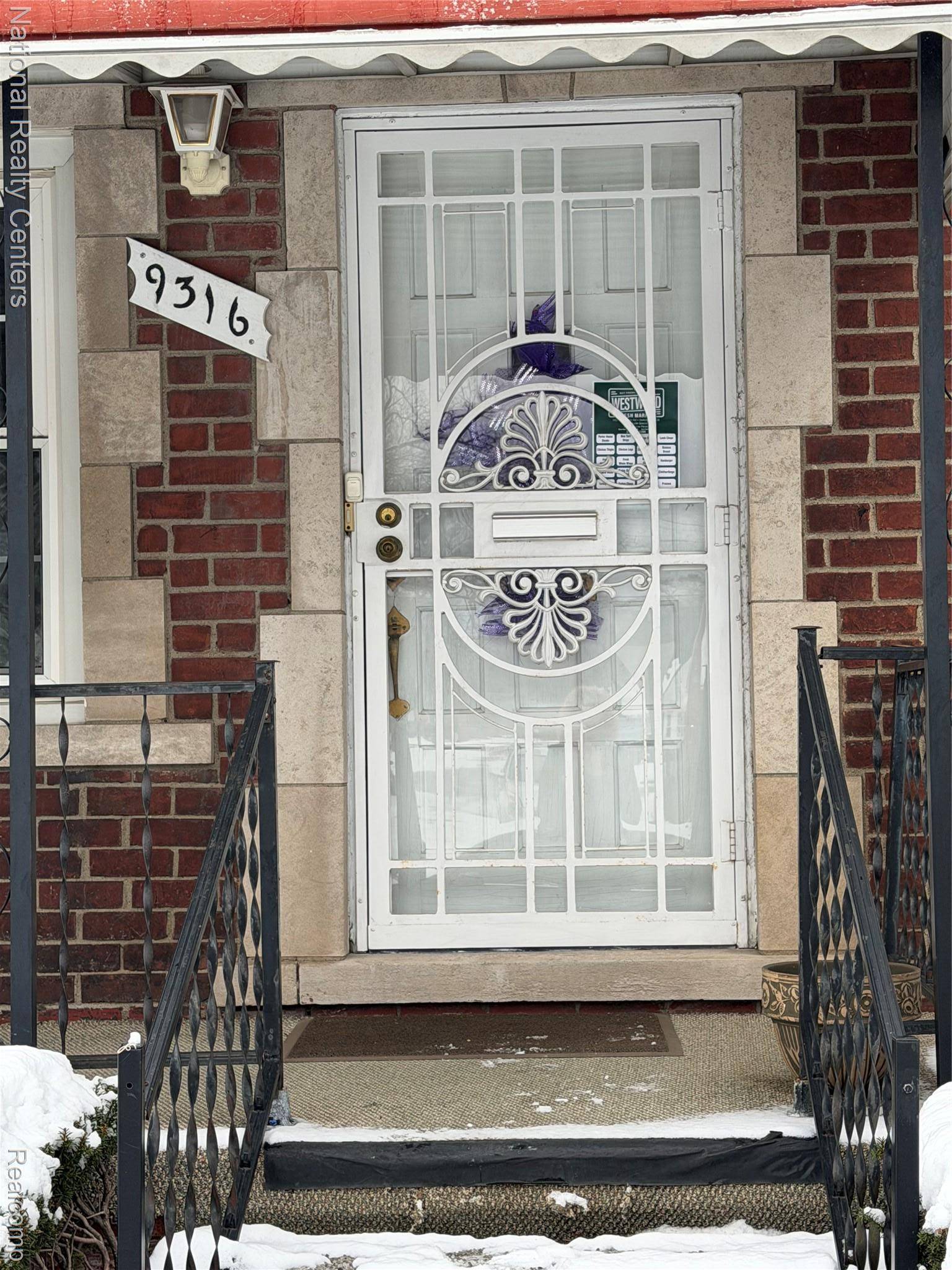 Detroit, MI 48228,9316 Whitcomb ST