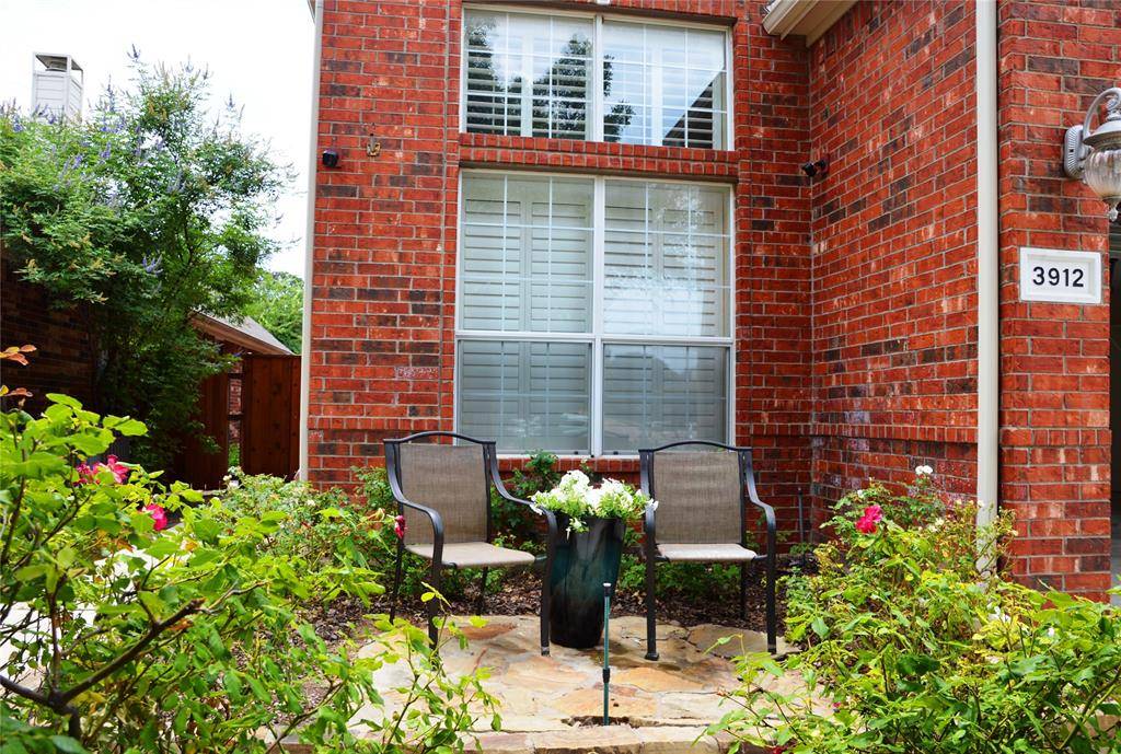 Bedford, TX 76021,3912 Sovereign Drive