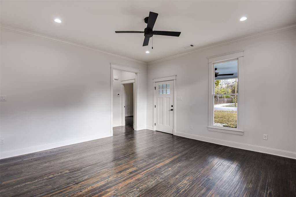 Waxahachie, TX 75165,810 E Marvin Avenue