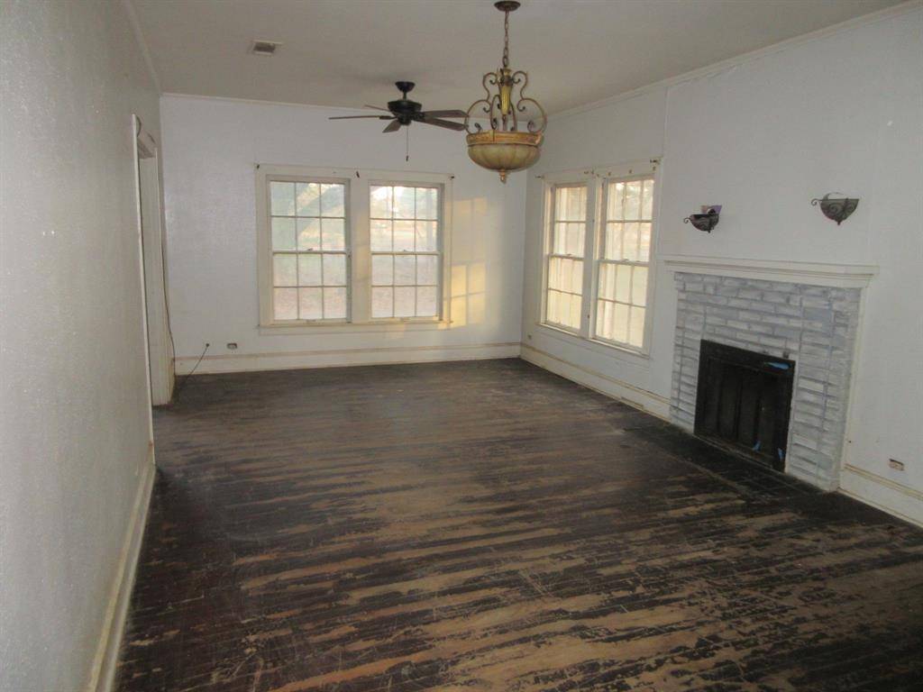 Hosston, LA 71043,14924 Parkway Drive