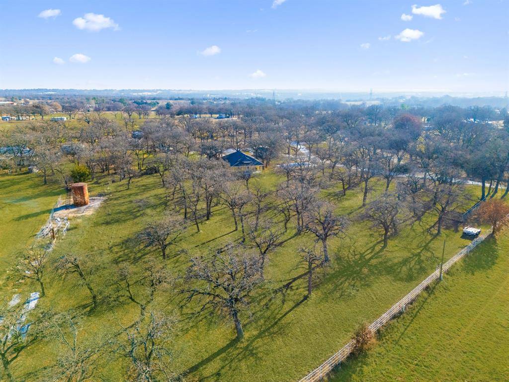 Alvord, TX 76225,114 Private Road 2387