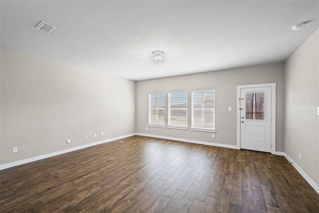 Fort Worth, TX 76131,9352 Herringbone Drive