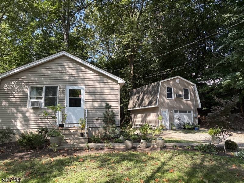 Glen Gardner Boro, NJ 08826,173 Main St