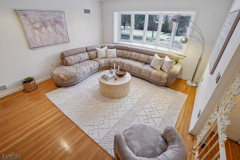 Maplewood Twp., NJ 07040,530 Prospect St