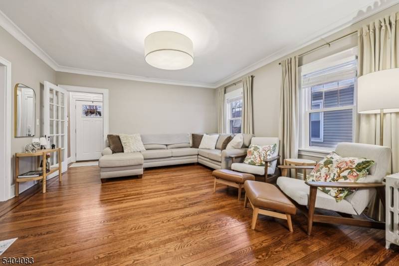 Nutley Twp., NJ 07110,31 Fernwood Ter