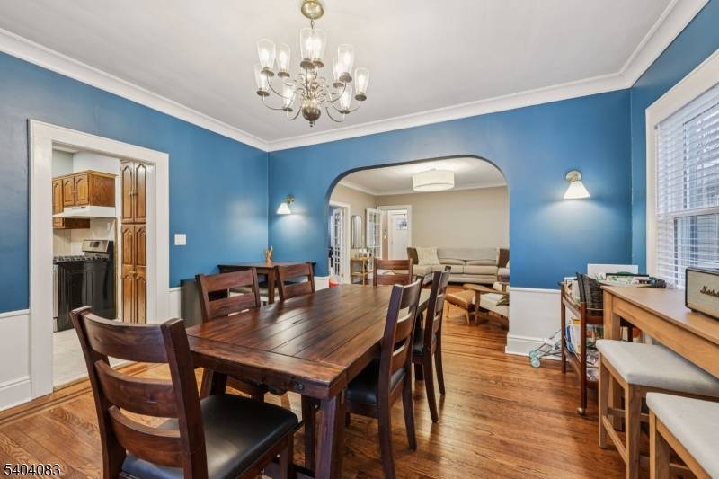 Nutley Twp., NJ 07110,31 Fernwood Ter