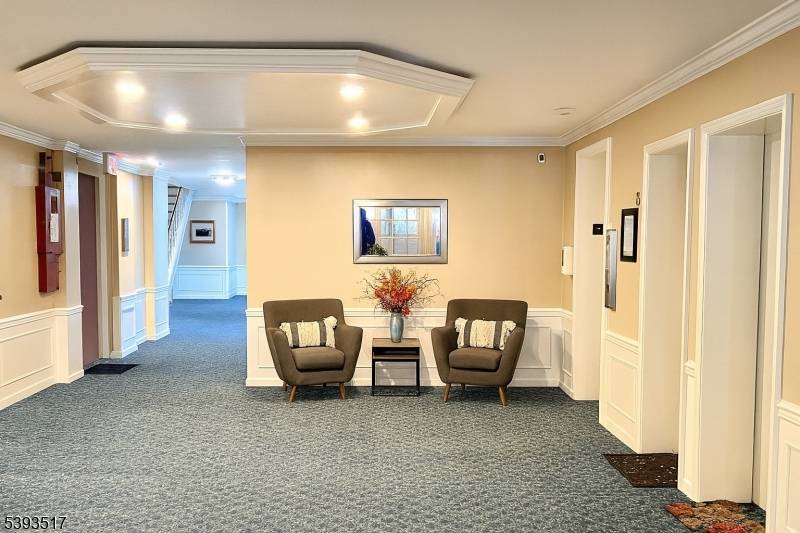 Cranford Twp., NJ 07016,18 Springfield Ave #3-A