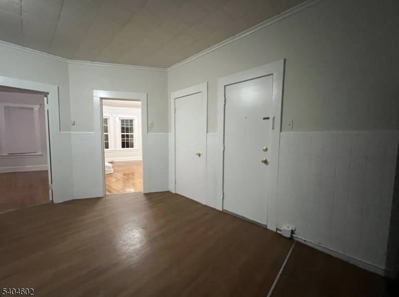 Elizabeth City, NJ 07202,234 Christine St #2F