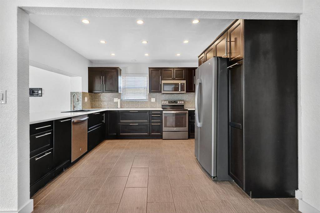 Pembroke Pines, FL 33024,9720 NW 4 ST