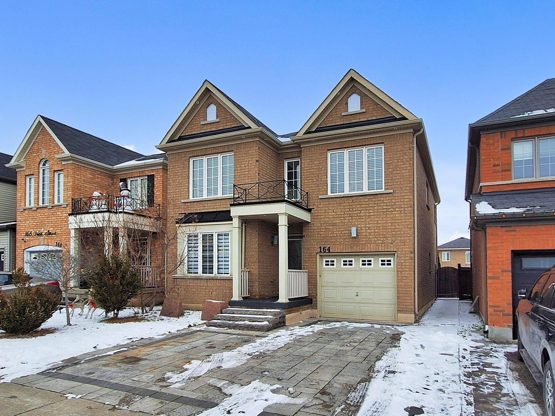 Bradford West Gwillimbury, ON L3Z 0P8,164 Webb ST