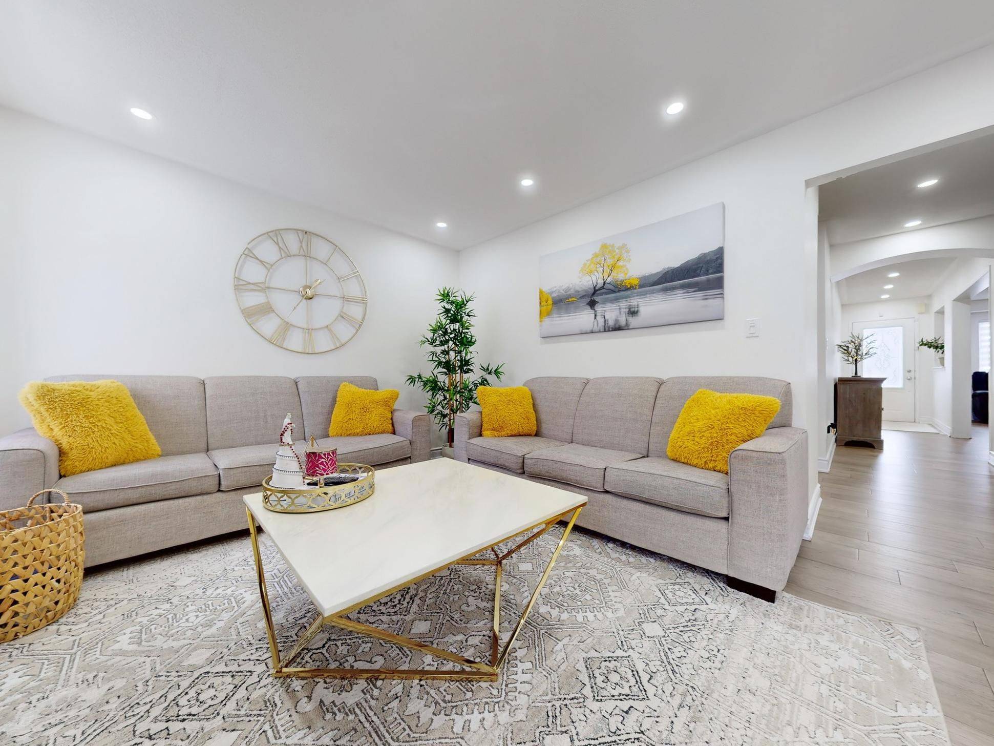 Bradford West Gwillimbury, ON L3Z 0P8,164 Webb ST