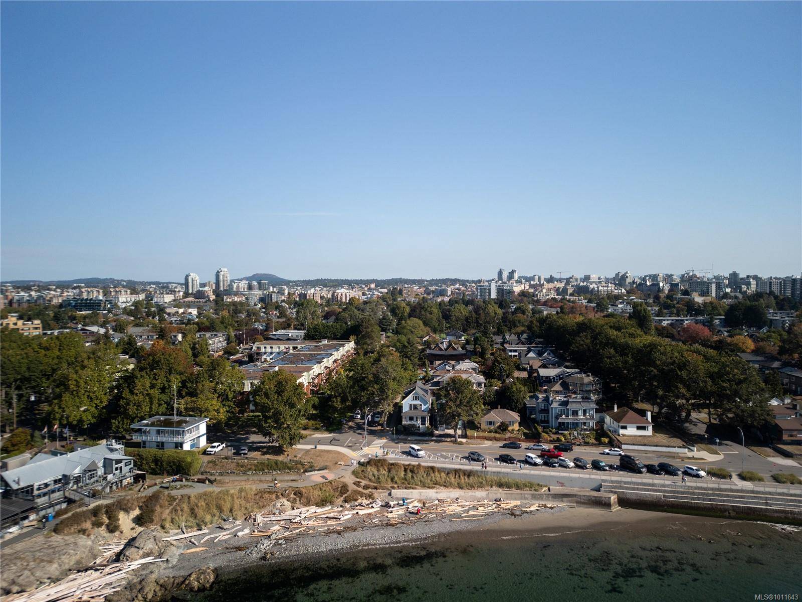 Victoria, BC V8V 1A5,222 Dallas Rd