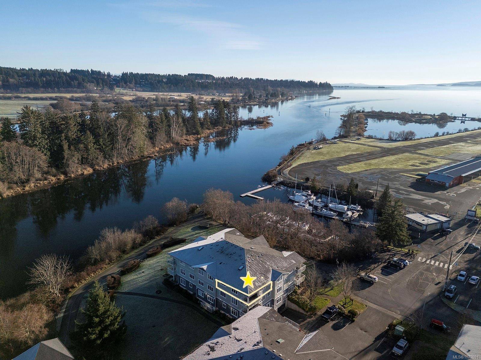 Courtenay, BC V9N 8B1,111 20th St #33