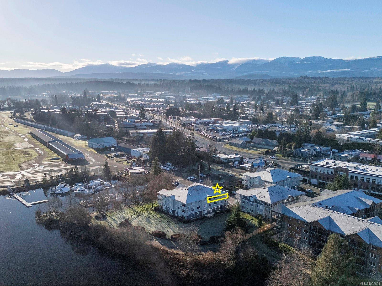 Courtenay, BC V9N 8B1,111 20th St #33