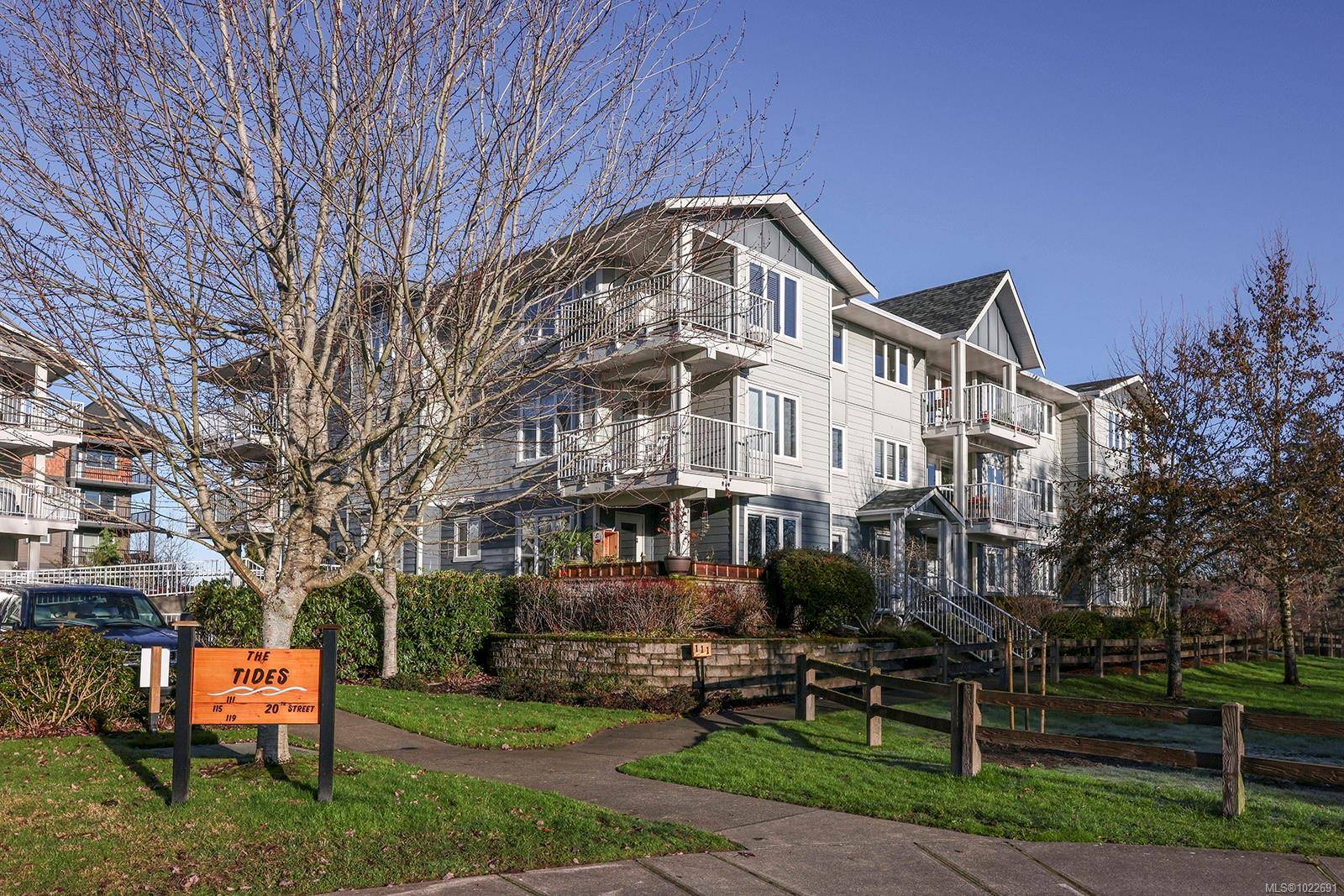 Courtenay, BC V9N 8B1,111 20th St #33