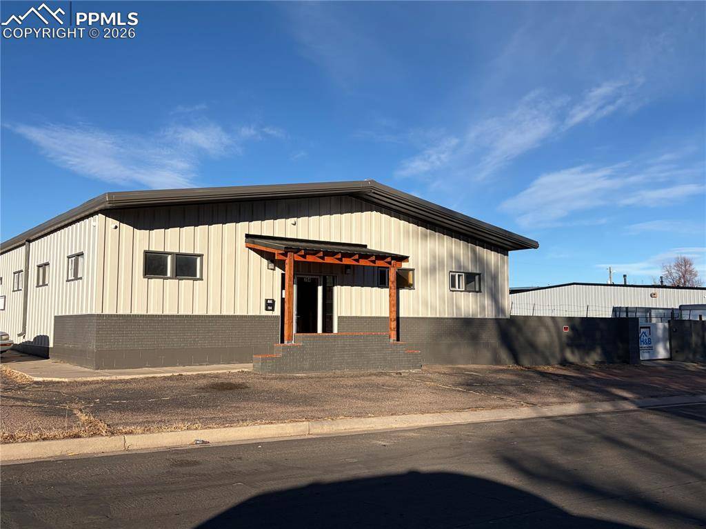 Colorado Springs, CO 80909,704 Arrawanna ST