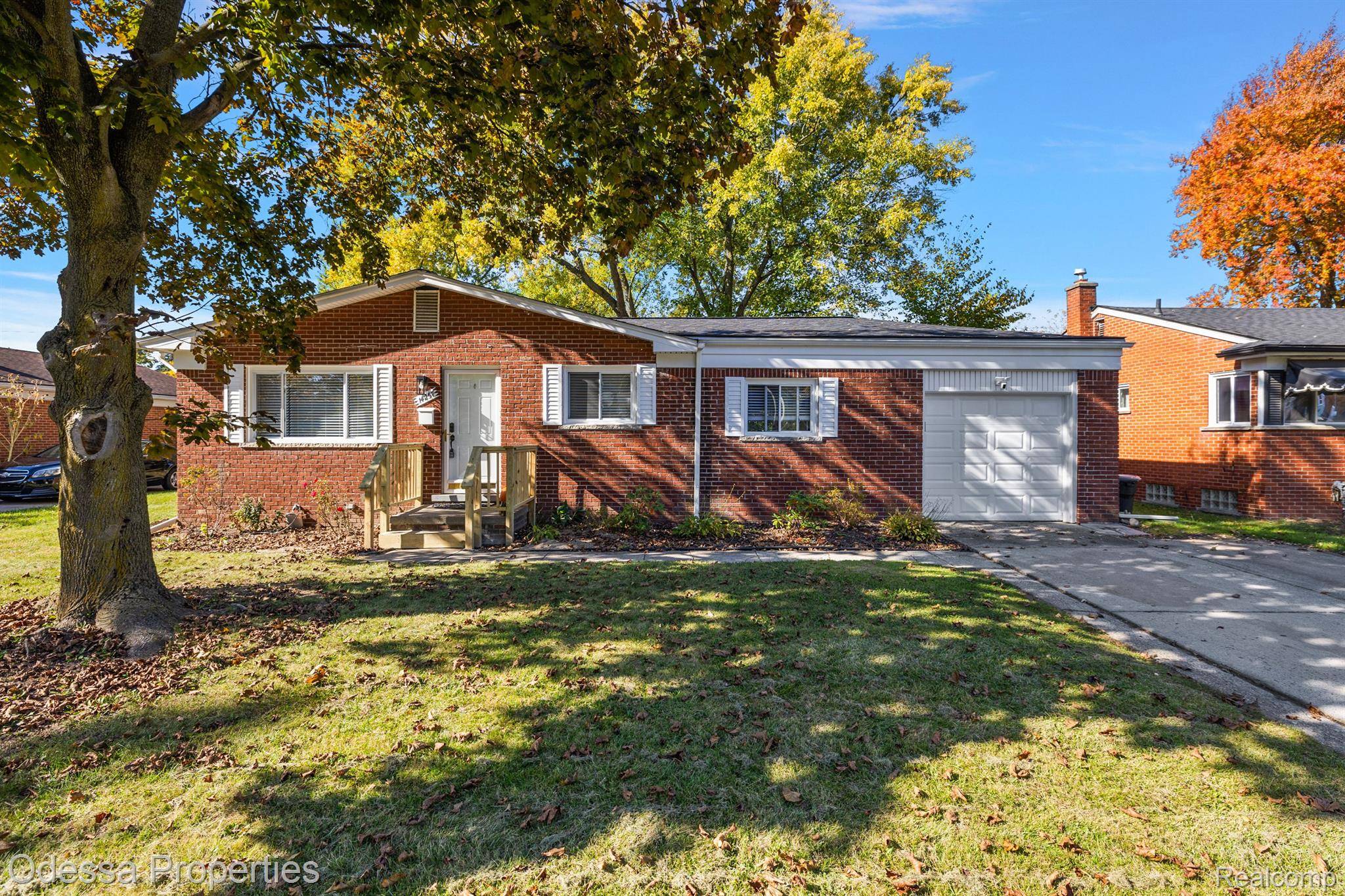 Livonia, MI 48154,14257 INKSTER RD