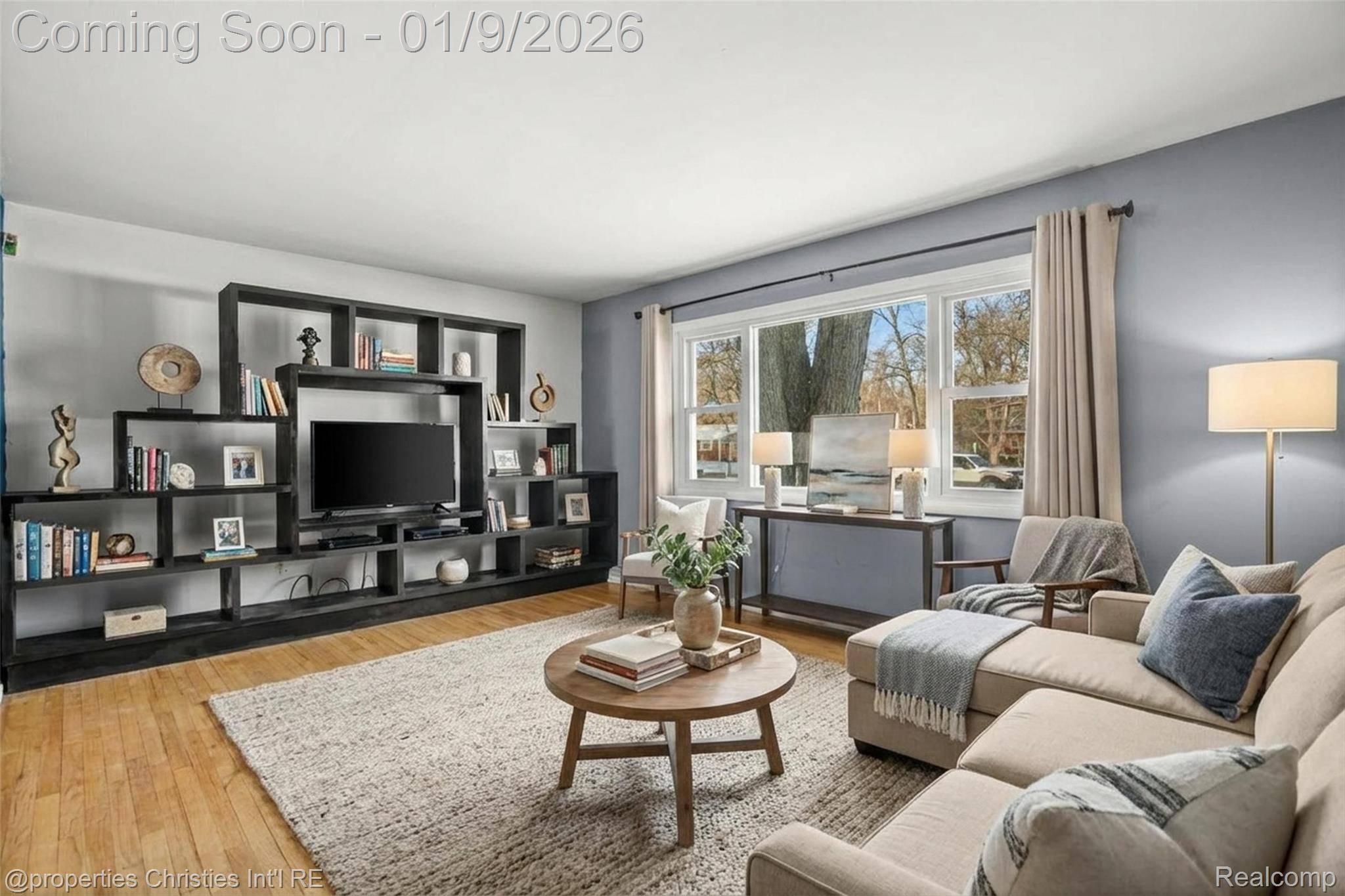 Royal Oak, MI 48073,615 W 13 Mile RD