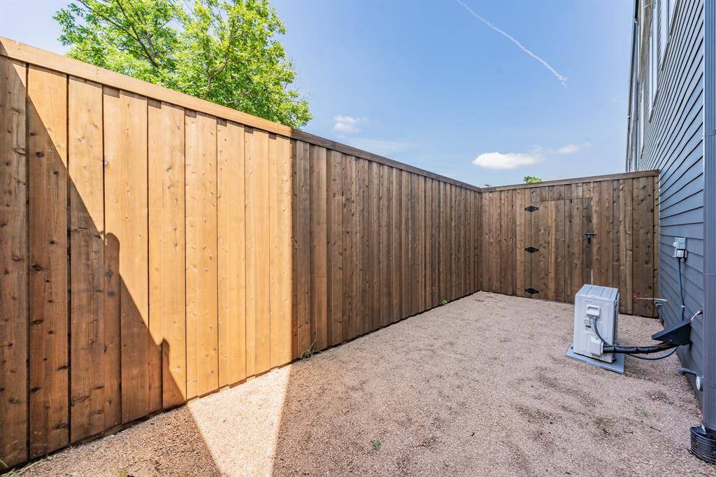 Dallas, TX 75214,5320 Reiger Avenue #101-108