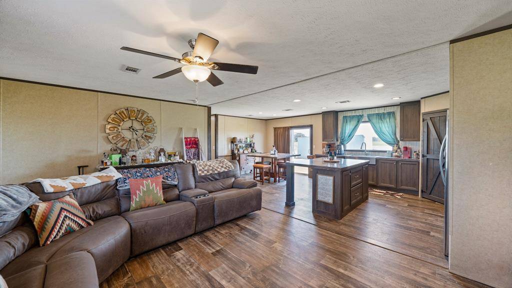 Kaufman, TX 75142,14260 E State Highway 243