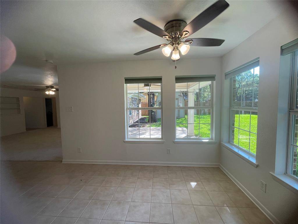 Euless, TX 76040,1915 Signet Drive