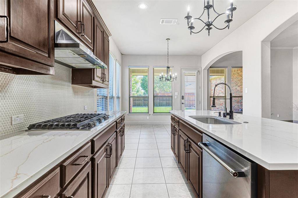 Sunnyvale, TX 75182,374 Redstone Drive