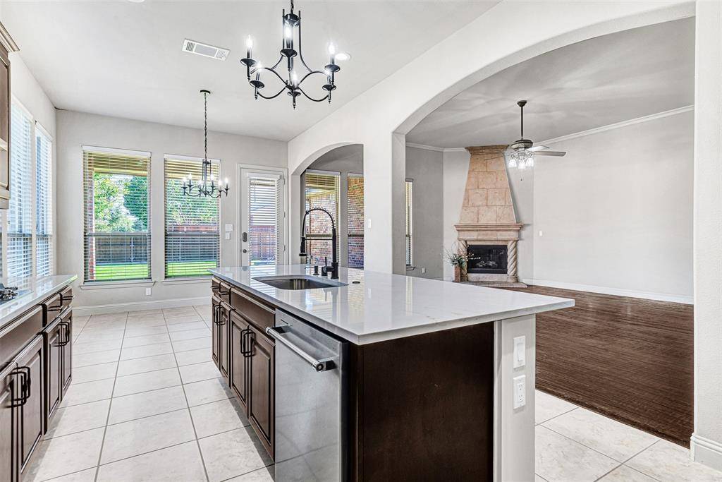 Sunnyvale, TX 75182,374 Redstone Drive