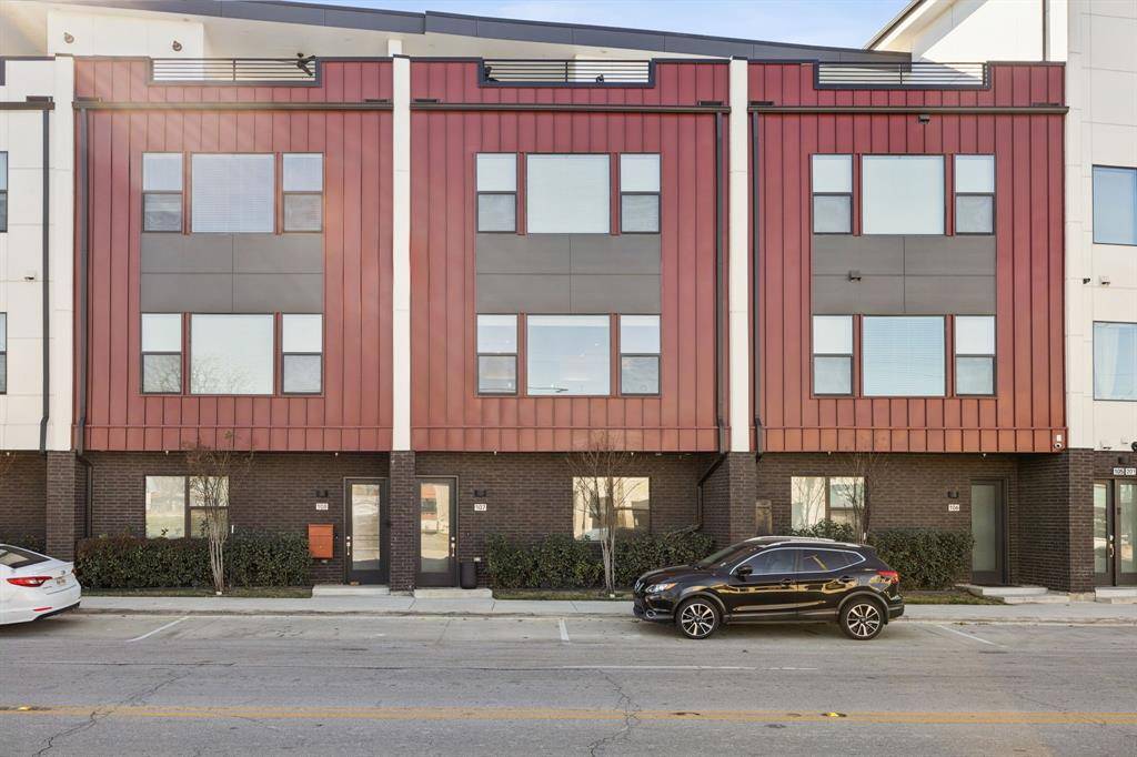 Dallas, TX 75215,1901 S Harwood Street #107