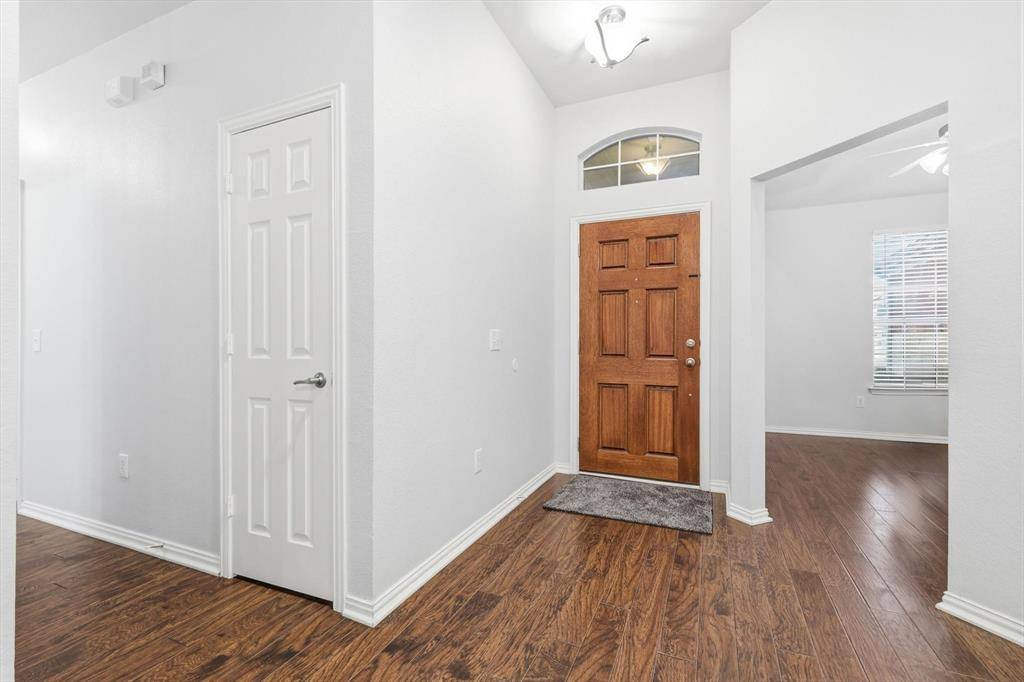 Plano, TX 75025,9909 Derwent Drive