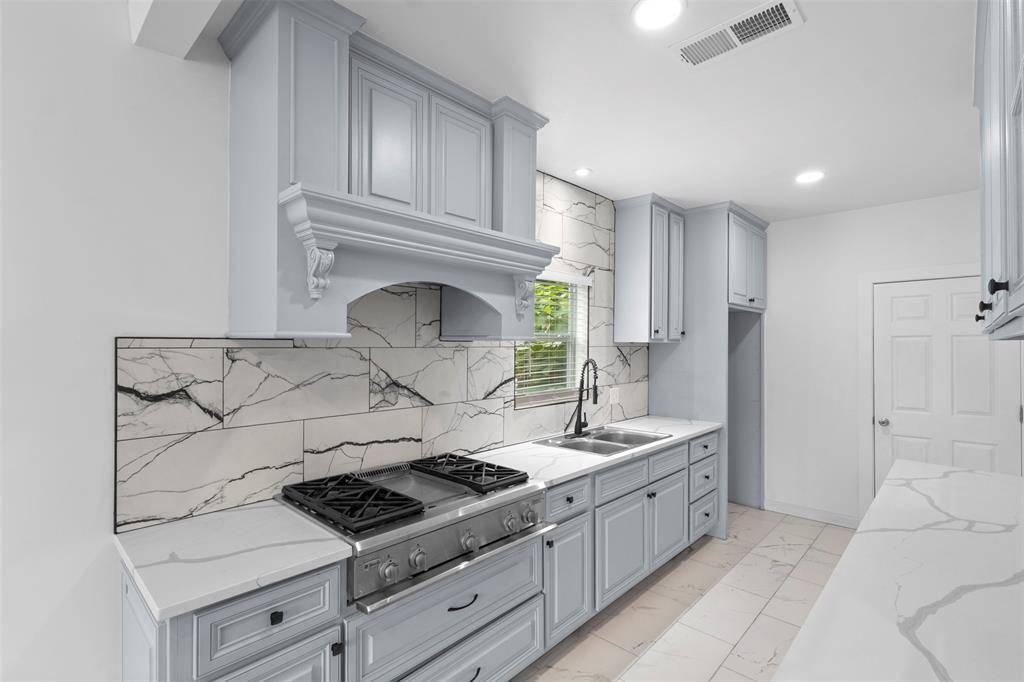 Dallas, TX 75215,3618 Jeffries Street