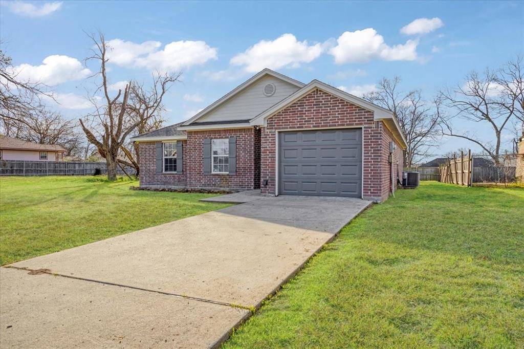 Bonham, TX 75418,700 E 6th Street