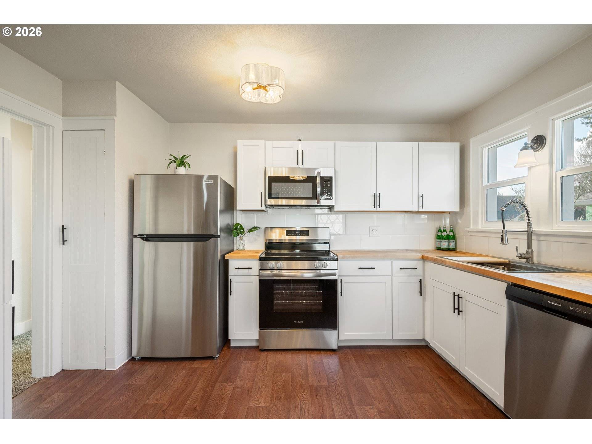 Longview, WA 98632,3024 FIR ST